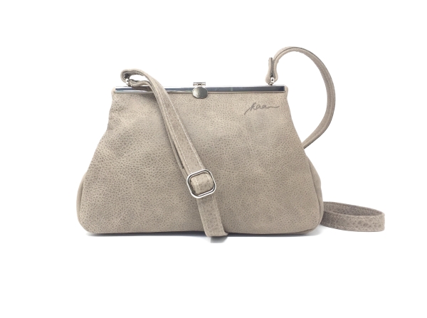 Hellblaue Ledertasche Umhängetasche Handtasche "BLUESKY"